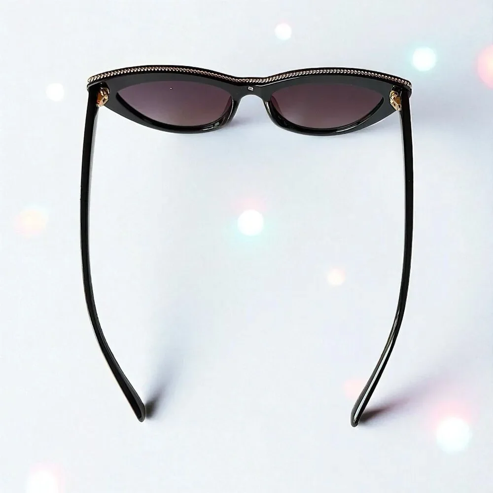 VELVET EYEWEAR The Lily Cat Eye Sunglasses in black w/microfiber pouch